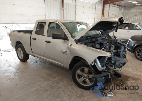 2019 Ram 1500 Classic Express 4X4 6'4 Box z USA, uszkodzony, nr VIN 1C6RR7FG8KS531634